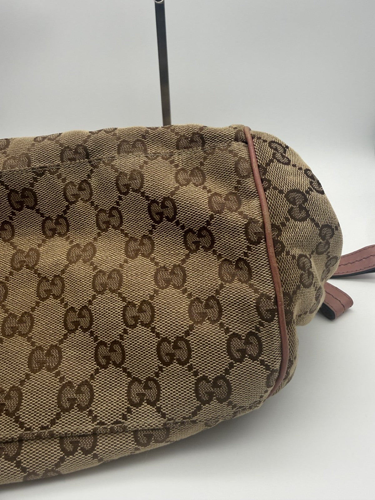 Gucci Sukey Satchel — Beige GG Canvas & Pink