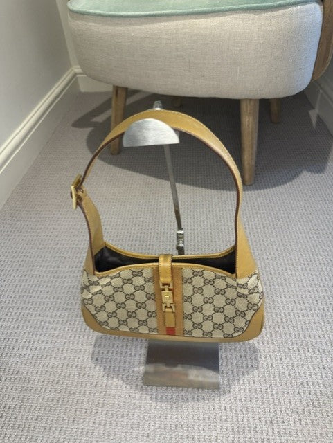 Preloved Gucci Jackie Medium Shoulder Bag – Beige GG Canvas, Gold Hardware