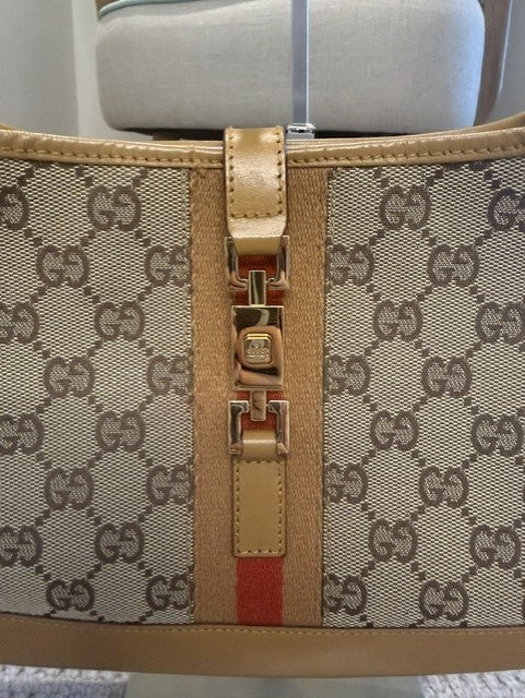 Preloved Gucci Jackie Medium Shoulder Bag – Beige GG Canvas, Gold Hardware