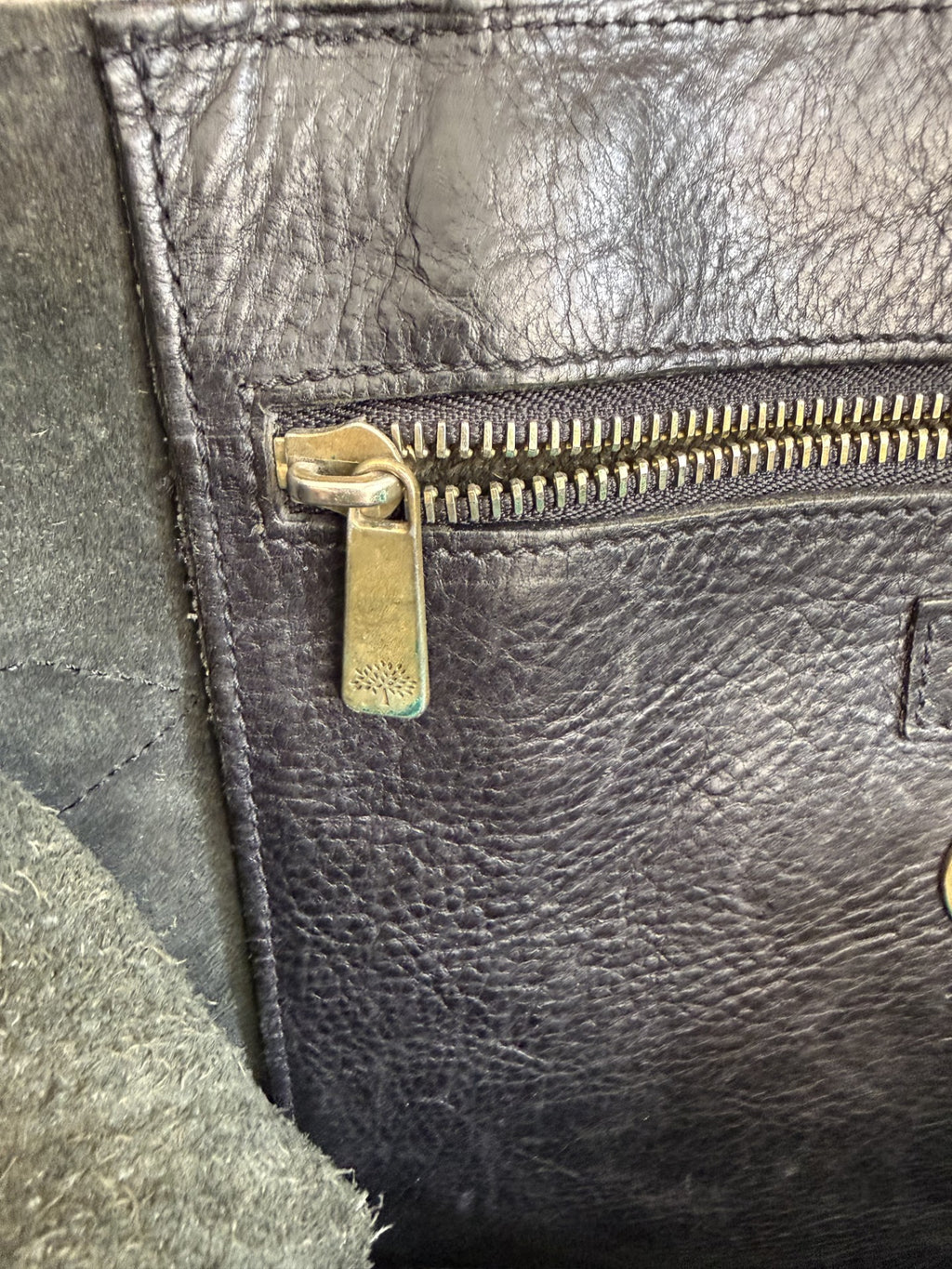 Mulberry Black Darwin Leather Belted Tote Bag – Vintage Pre-2005, Brass Hardware